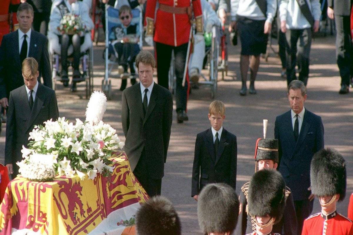El funeral de la  princesa Diana rompió el protocolo real
